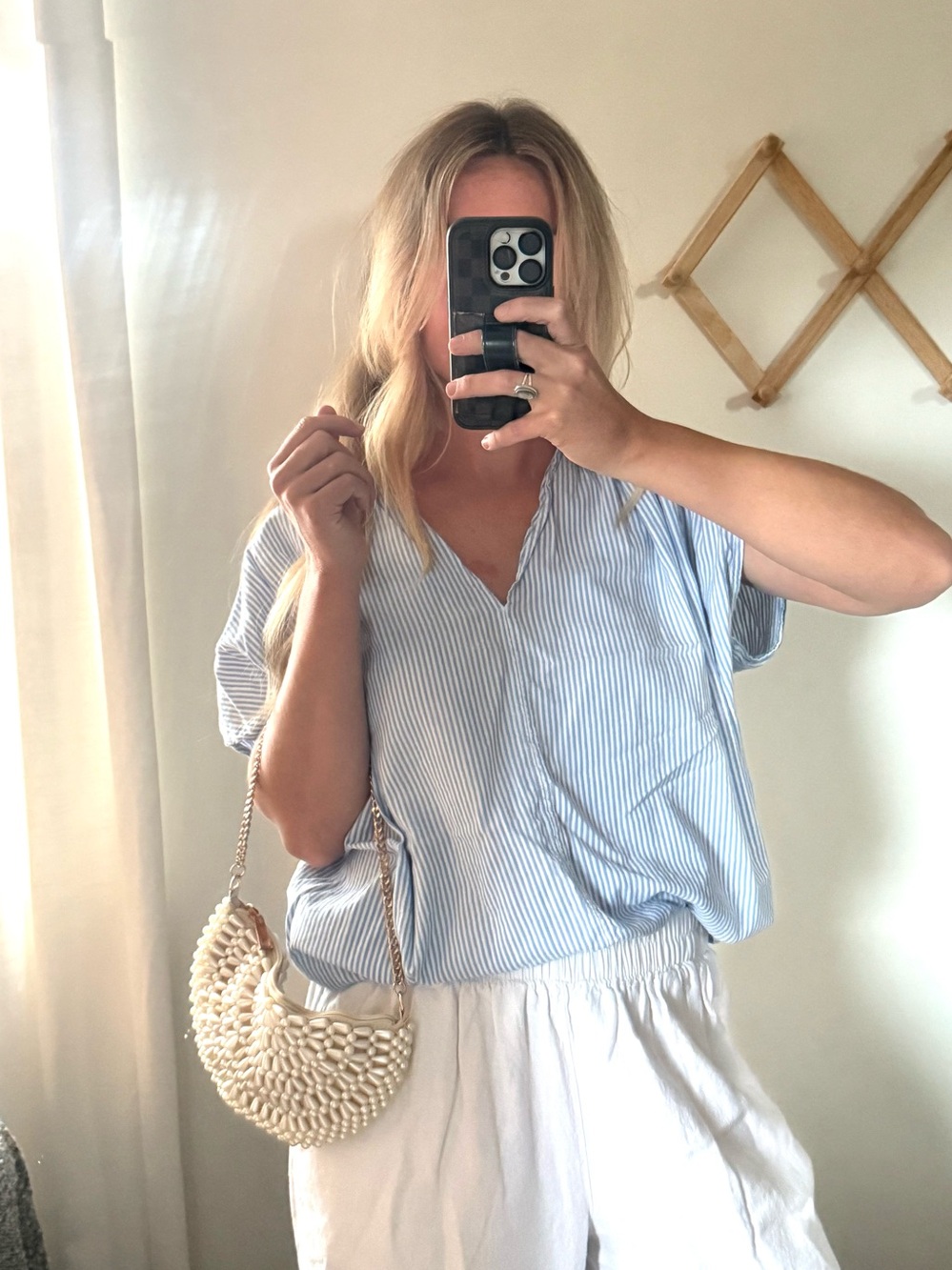 H&M Women's Blue and White Blouse